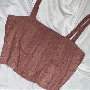 Knitted pink crop top